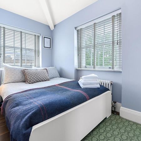 Woodbridge House Apartment Londra Esterno foto