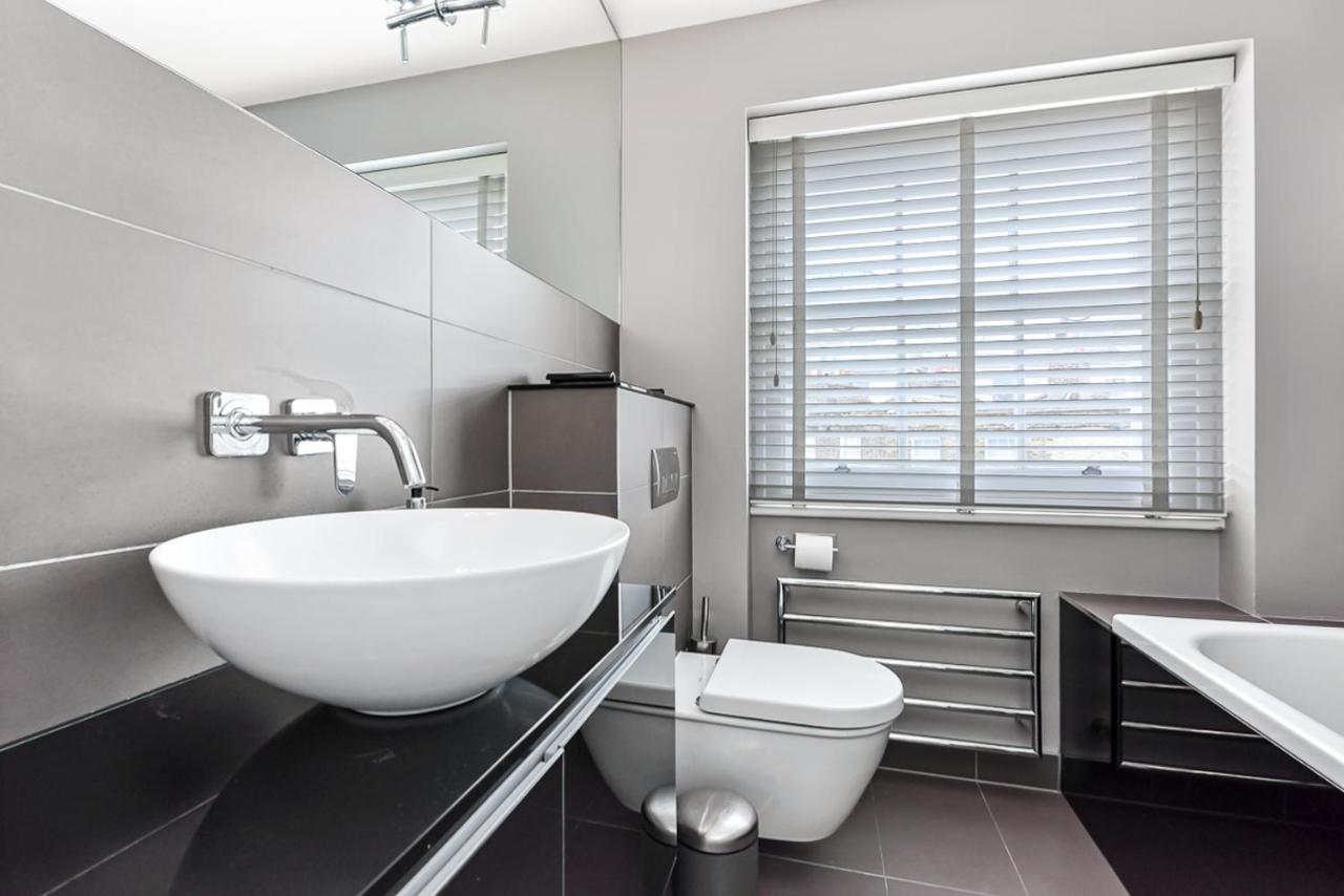 Woodbridge House Apartment Londra Esterno foto